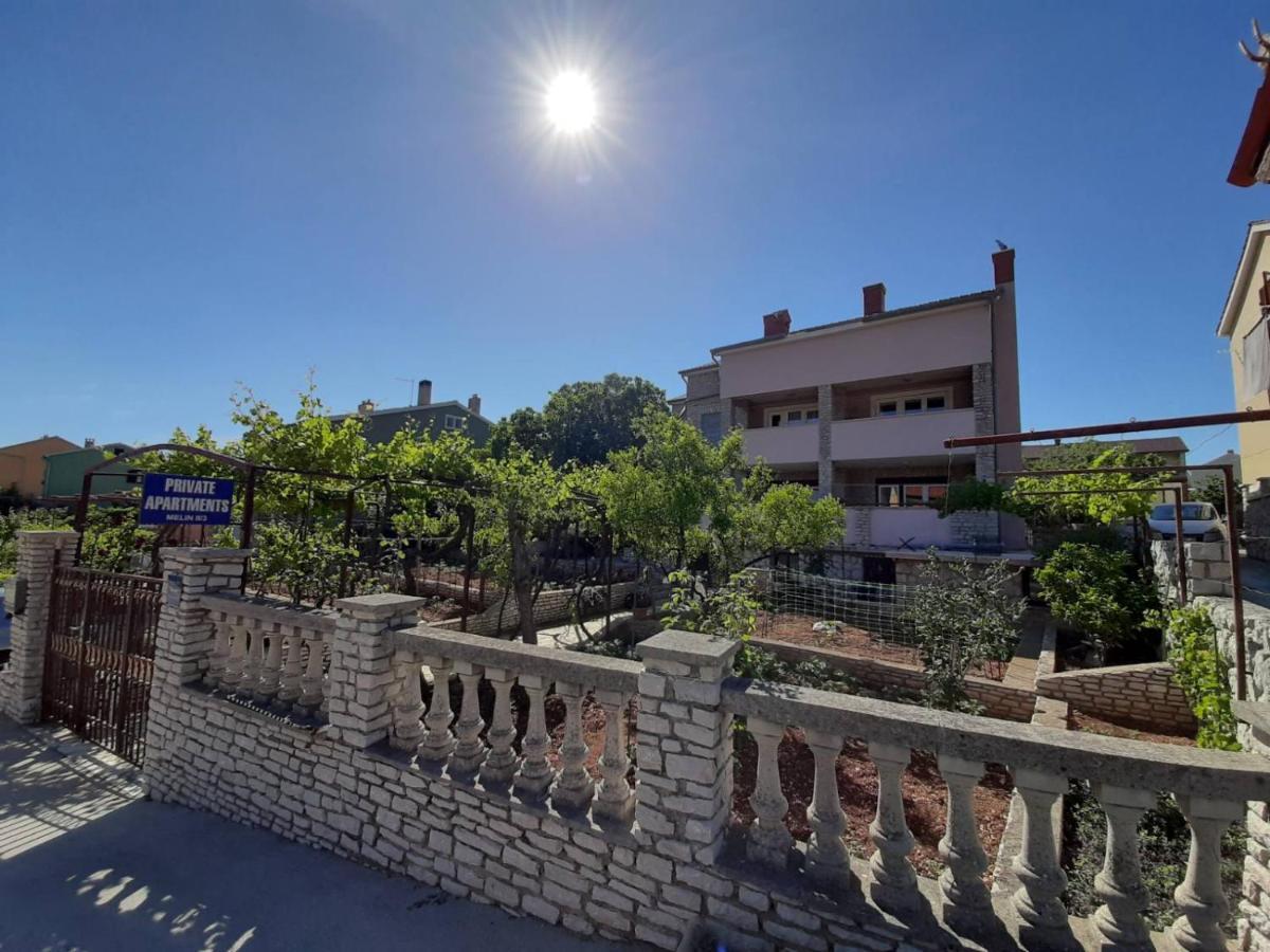 Apartments Izabela Muzic-Fornaric Cres Dış mekan fotoğraf